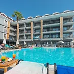 Club Viva Hotel 4*