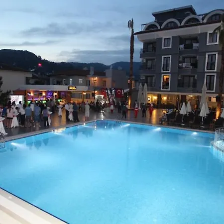 Club Viva 4*