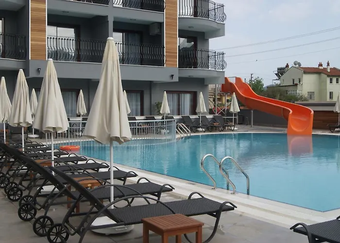 Hotel Club Viva 4*