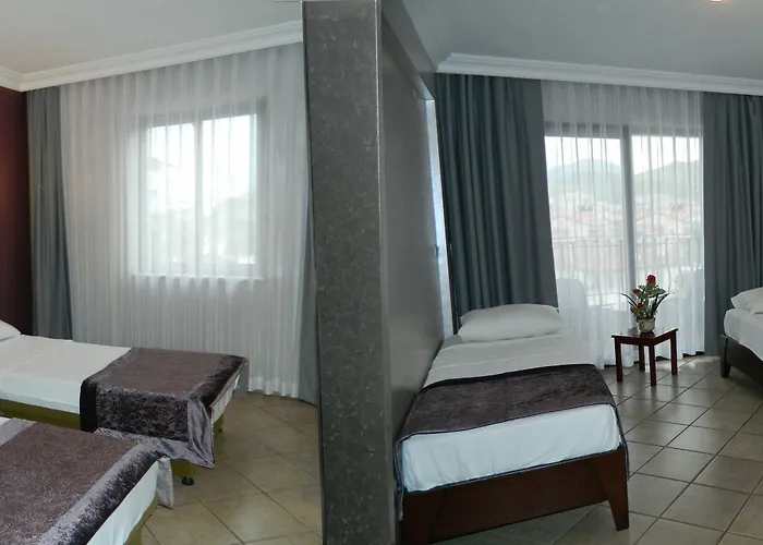 Club Viva 4*